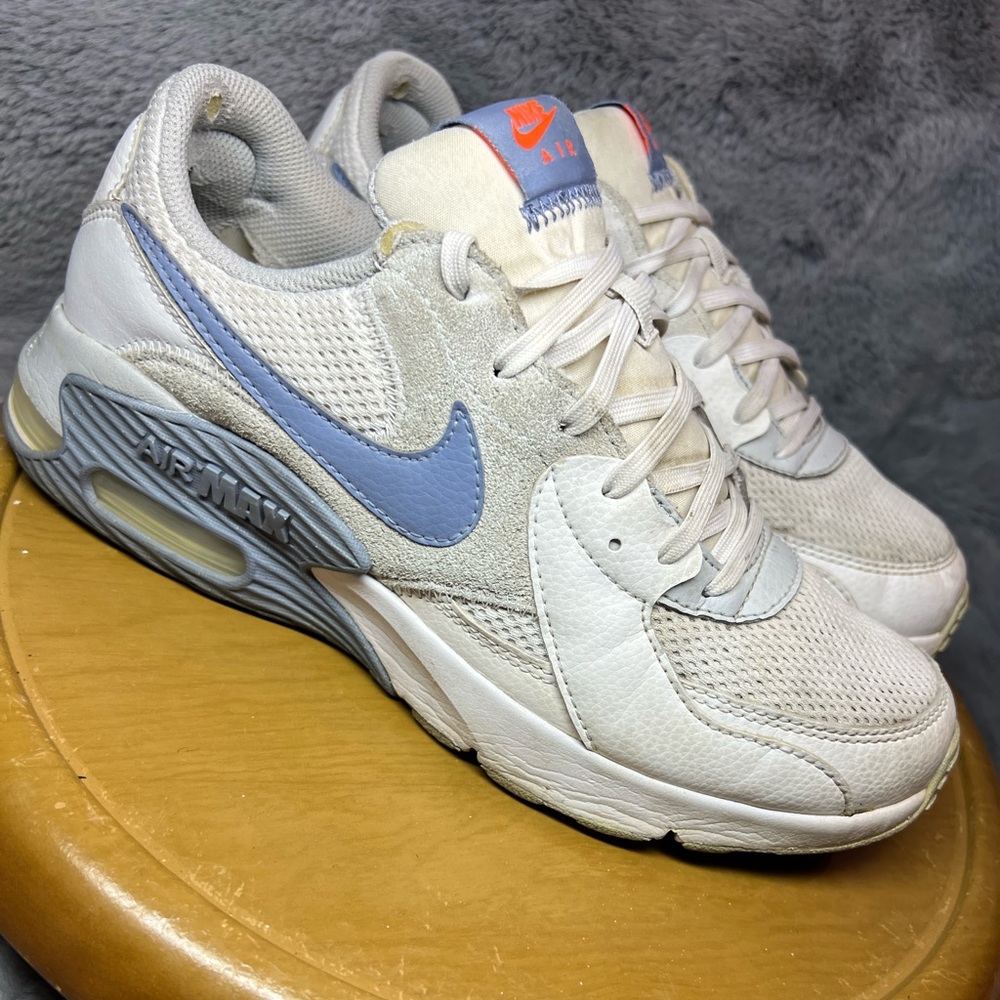 Women’s size 9 Nike Airmax Excee White Ice’s (men’s size 7.5)